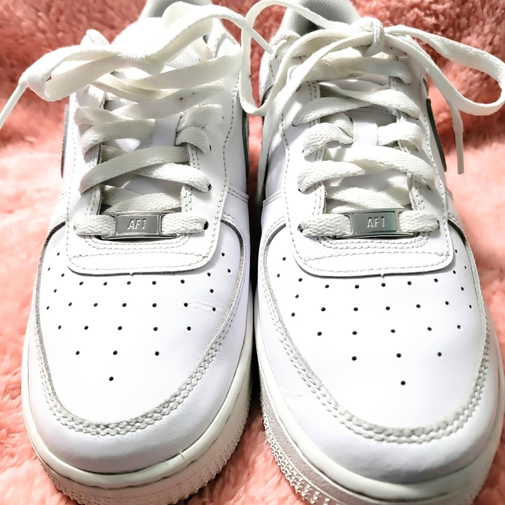Nike Air Force 1 '07 low sneakers, Men's  or Women's.